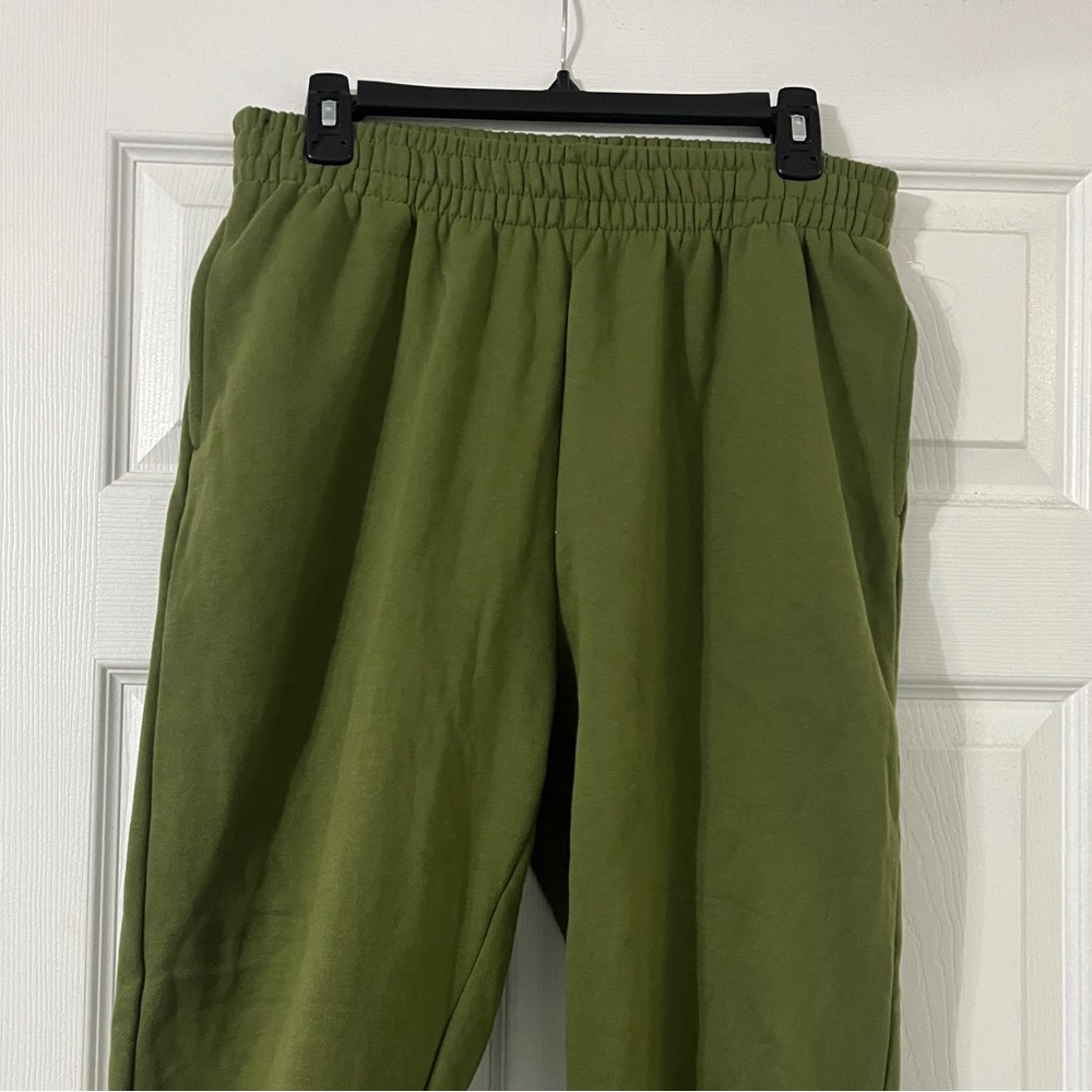 ardene green sweatpants
